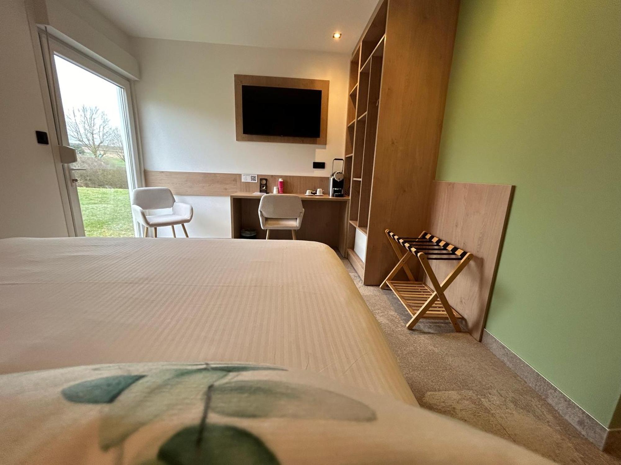 Les Orchidees , Hotel & Restaurant Verdun-sur-Meuse Bagian luar foto