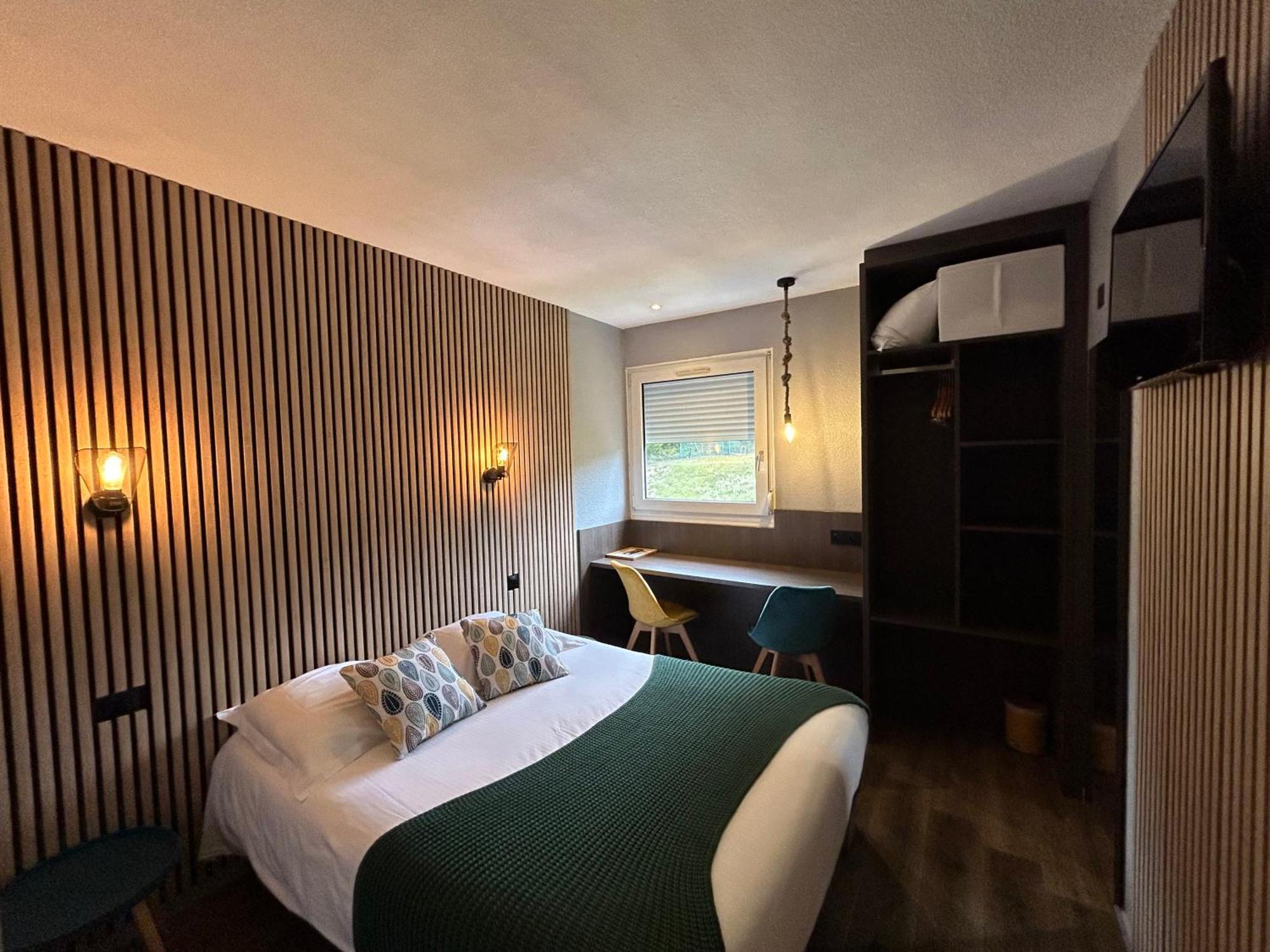Les Orchidees , Hotel & Restaurant Verdun-sur-Meuse Bagian luar foto