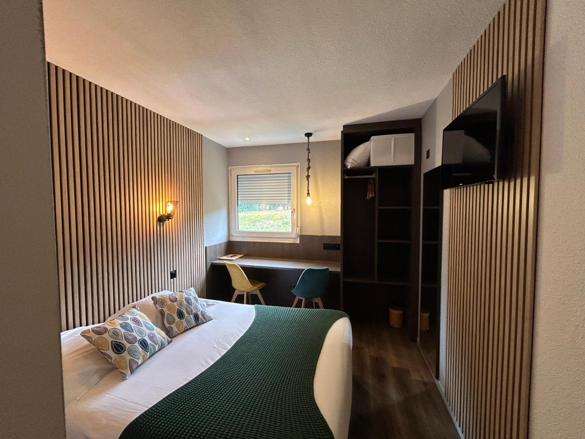 Les Orchidees , Hotel & Restaurant Verdun-sur-Meuse Bagian luar foto