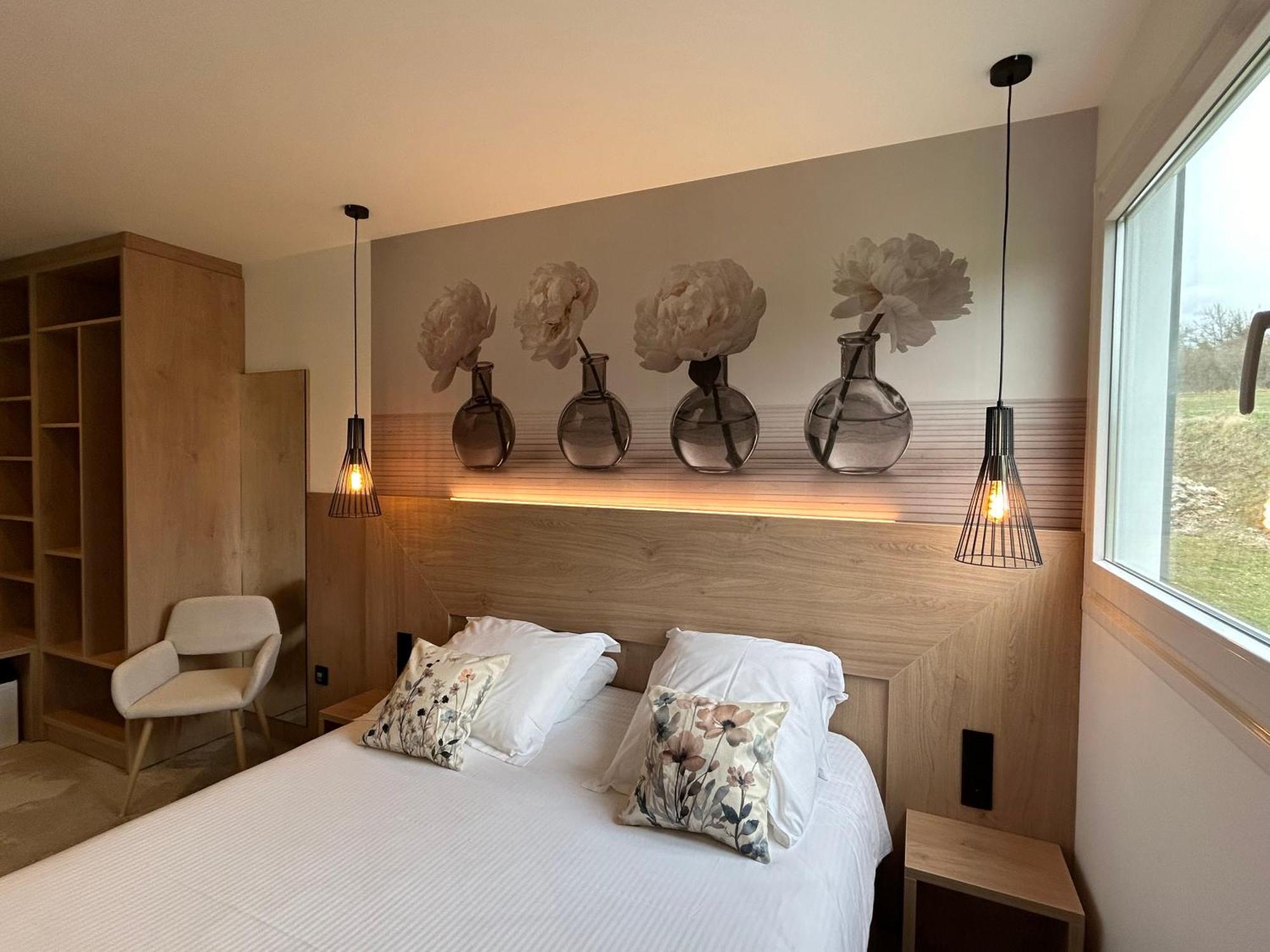 Les Orchidees , Hotel & Restaurant Verdun-sur-Meuse Bagian luar foto