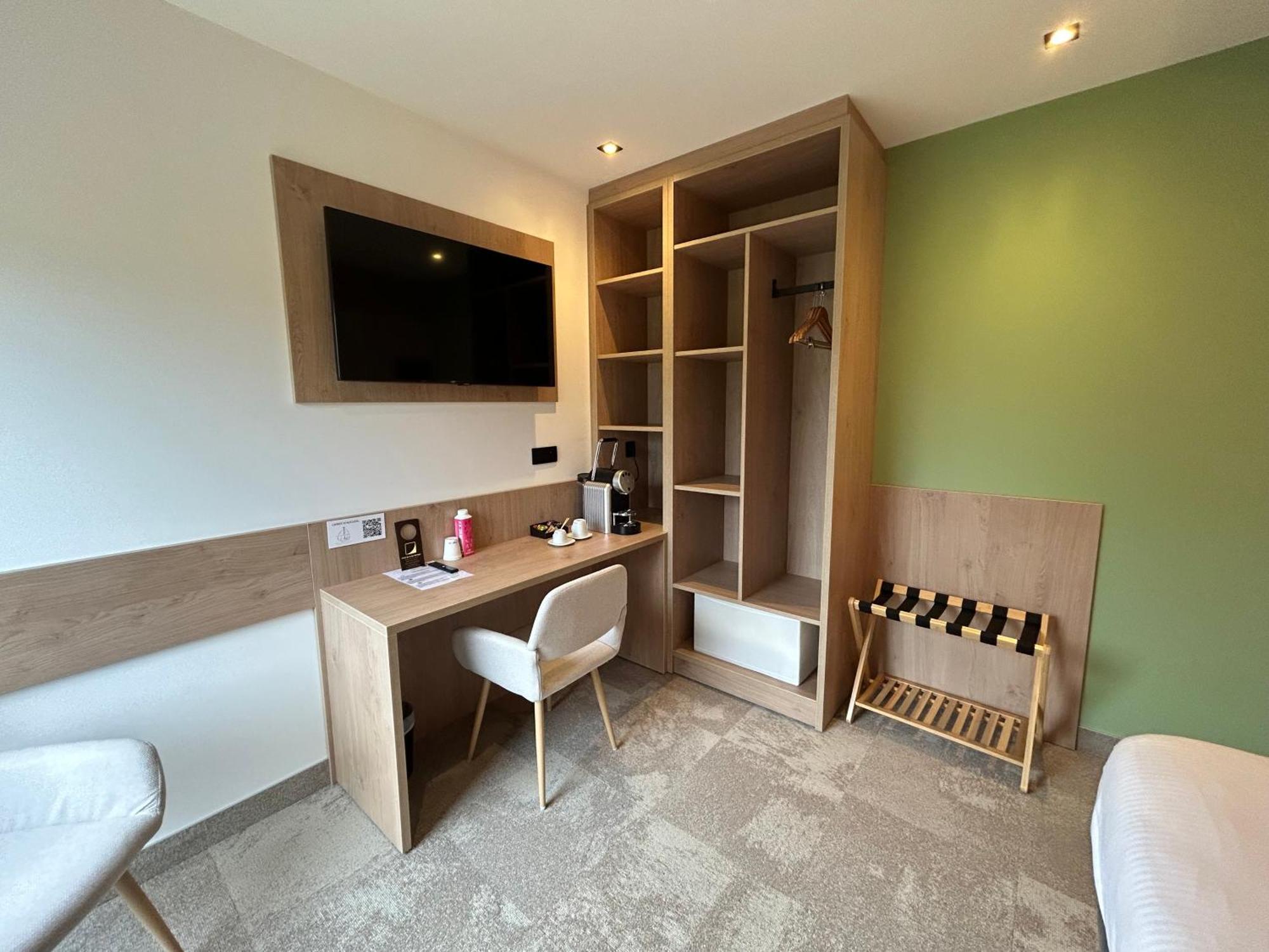 Les Orchidees , Hotel & Restaurant Verdun-sur-Meuse Bagian luar foto